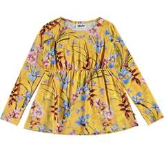 Rina T-shirts & Tops